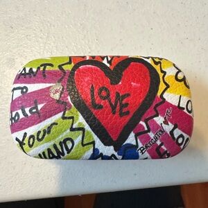 Brighton mini hinged box.  Heart motif.